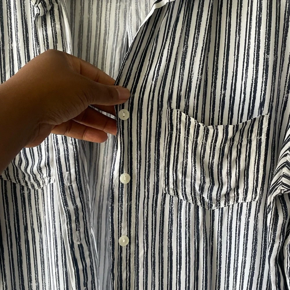 Velvet Heart Black and White Striped Button Down Shirt - Picture 6 of 8